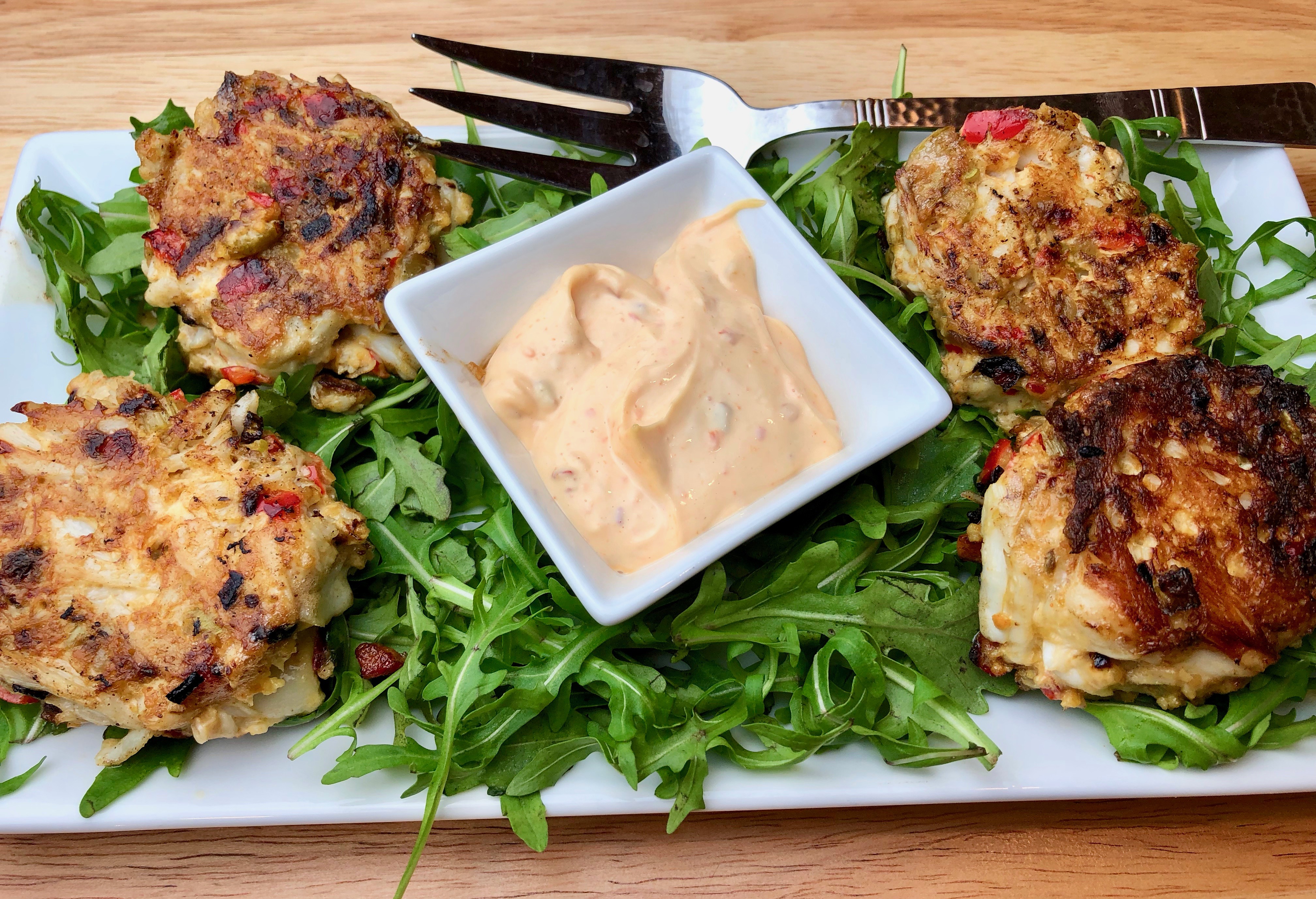 Gluten Free Crab Cakes with Chili-Garlic Mayo