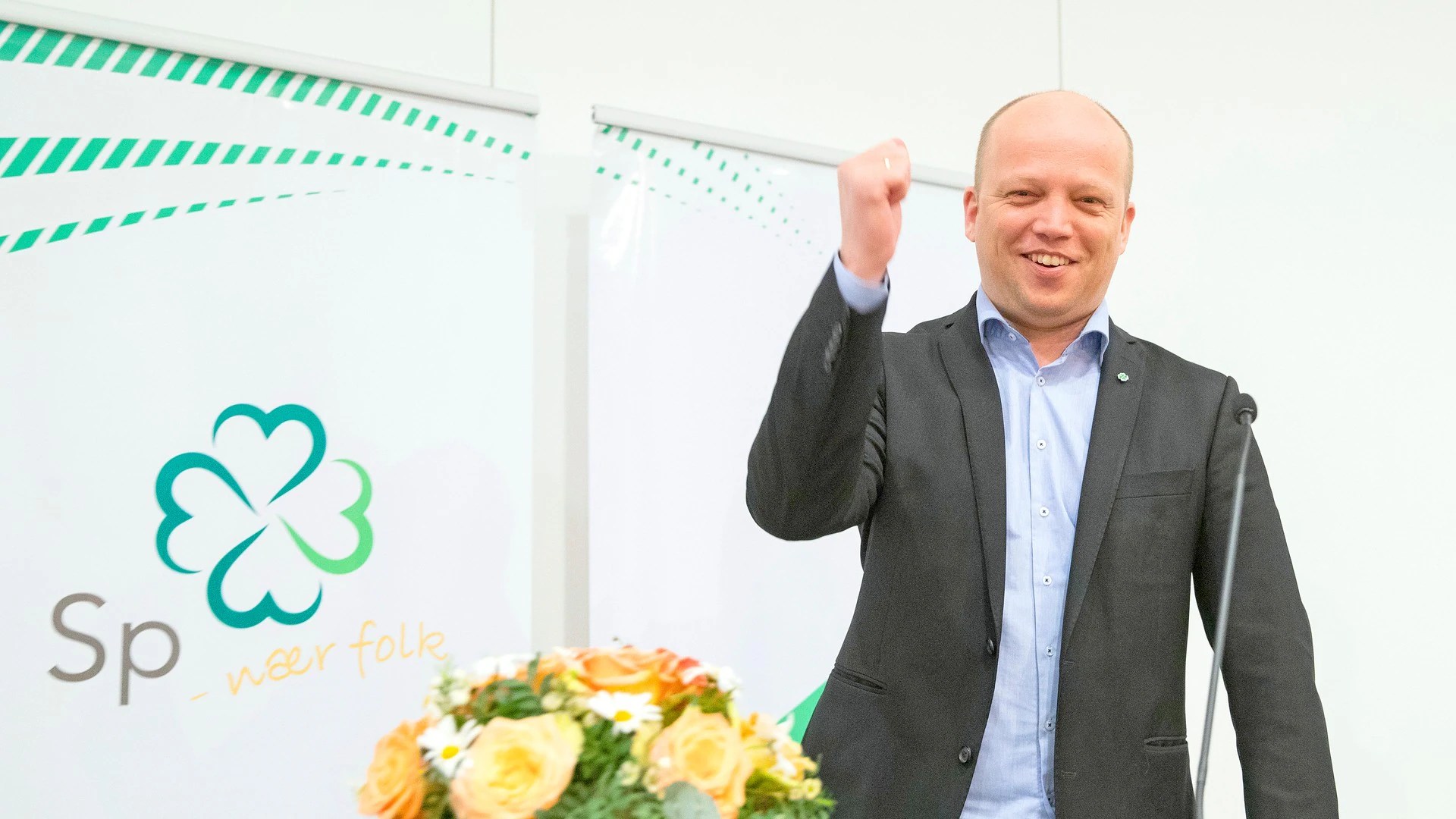 Partiet ble stiftet på landsmøtet i norsk landmandsforbund i 1920 under navnet bondepartiet , og var det andre klassepartiet i norge etter arbeiderpartiet. Senterpartiet - Nyheter - NRK