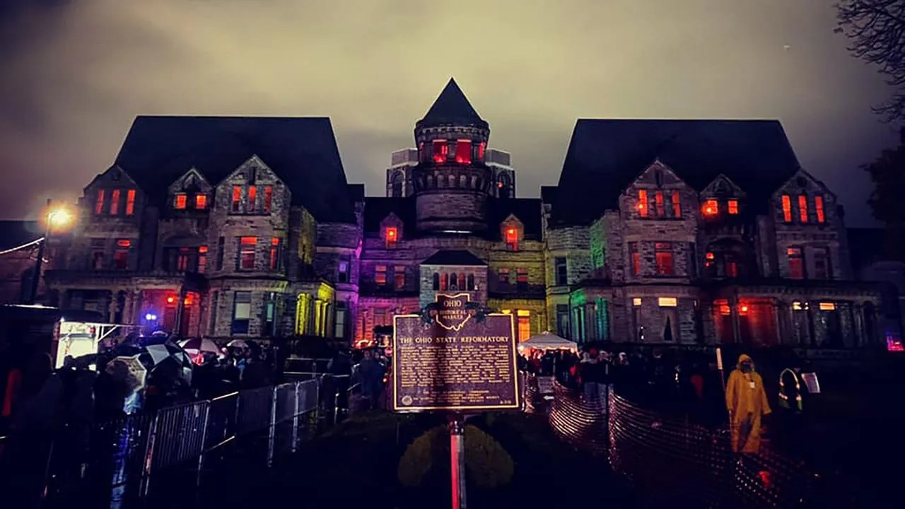 Scream-inducing ohio haunted houses!
