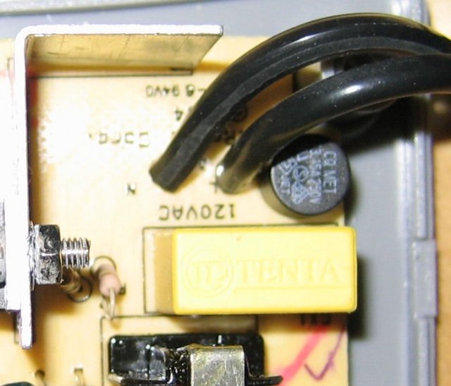 iRobot Roomba first revision power supply without varistor