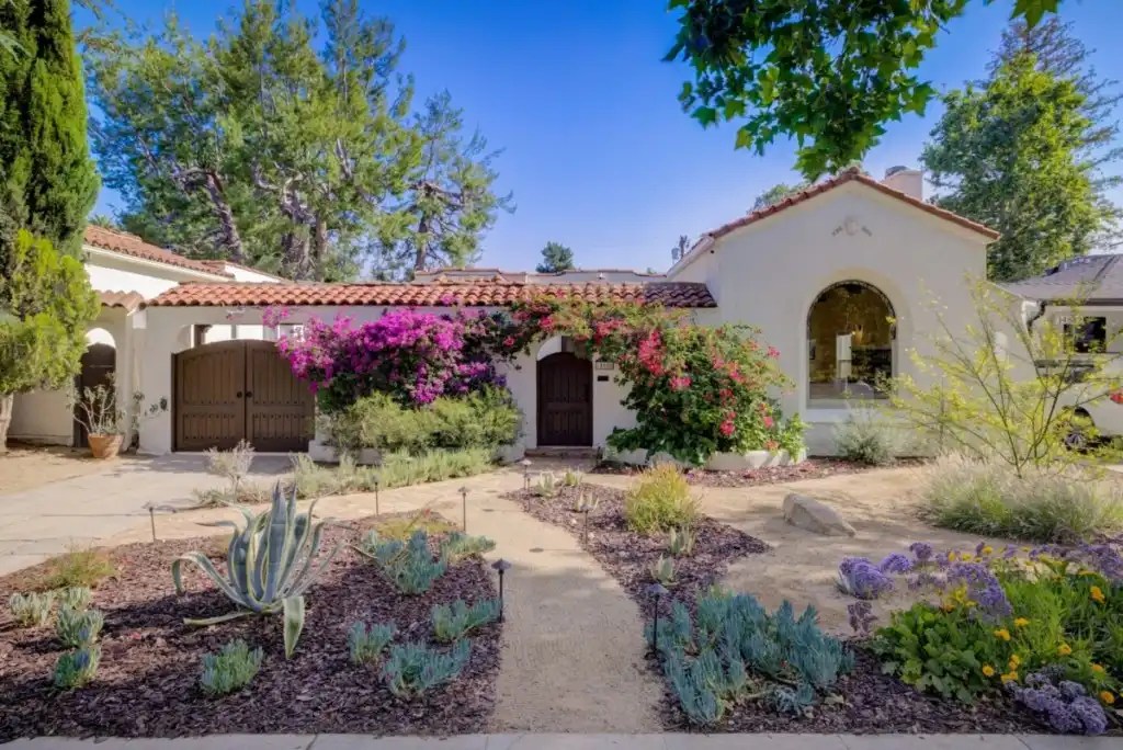 drought-resistant landscape benefits