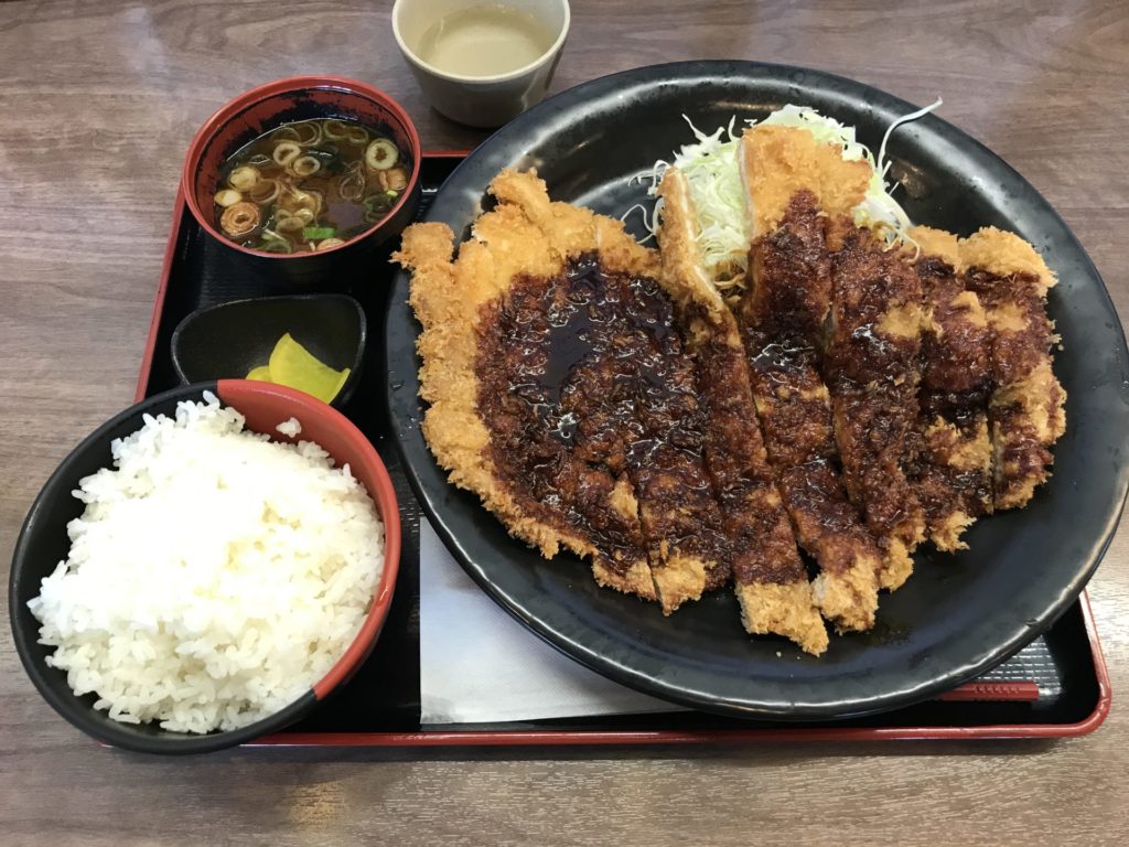 けんちゃん　味噌カツ1