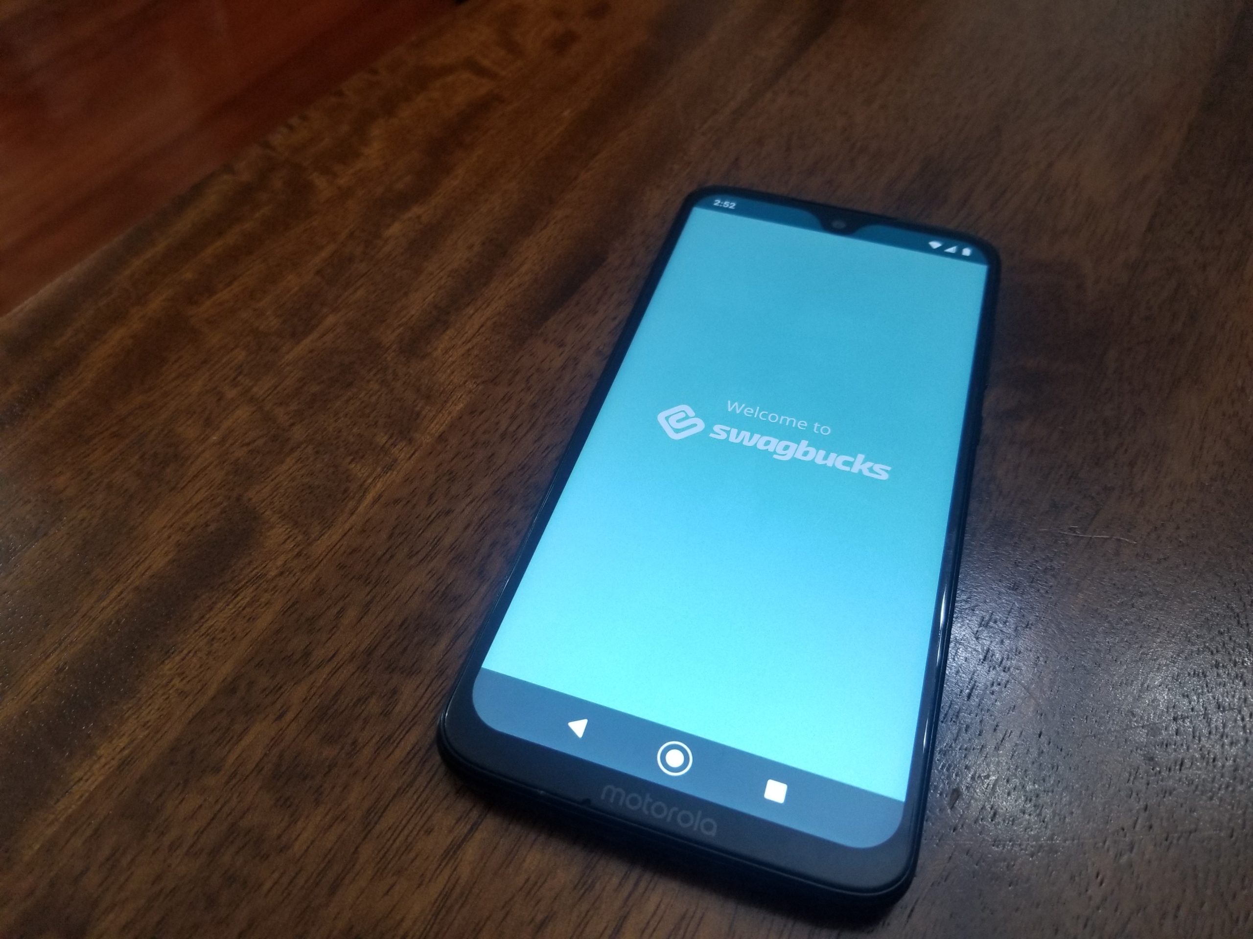 swagbucks logo screen on an android device