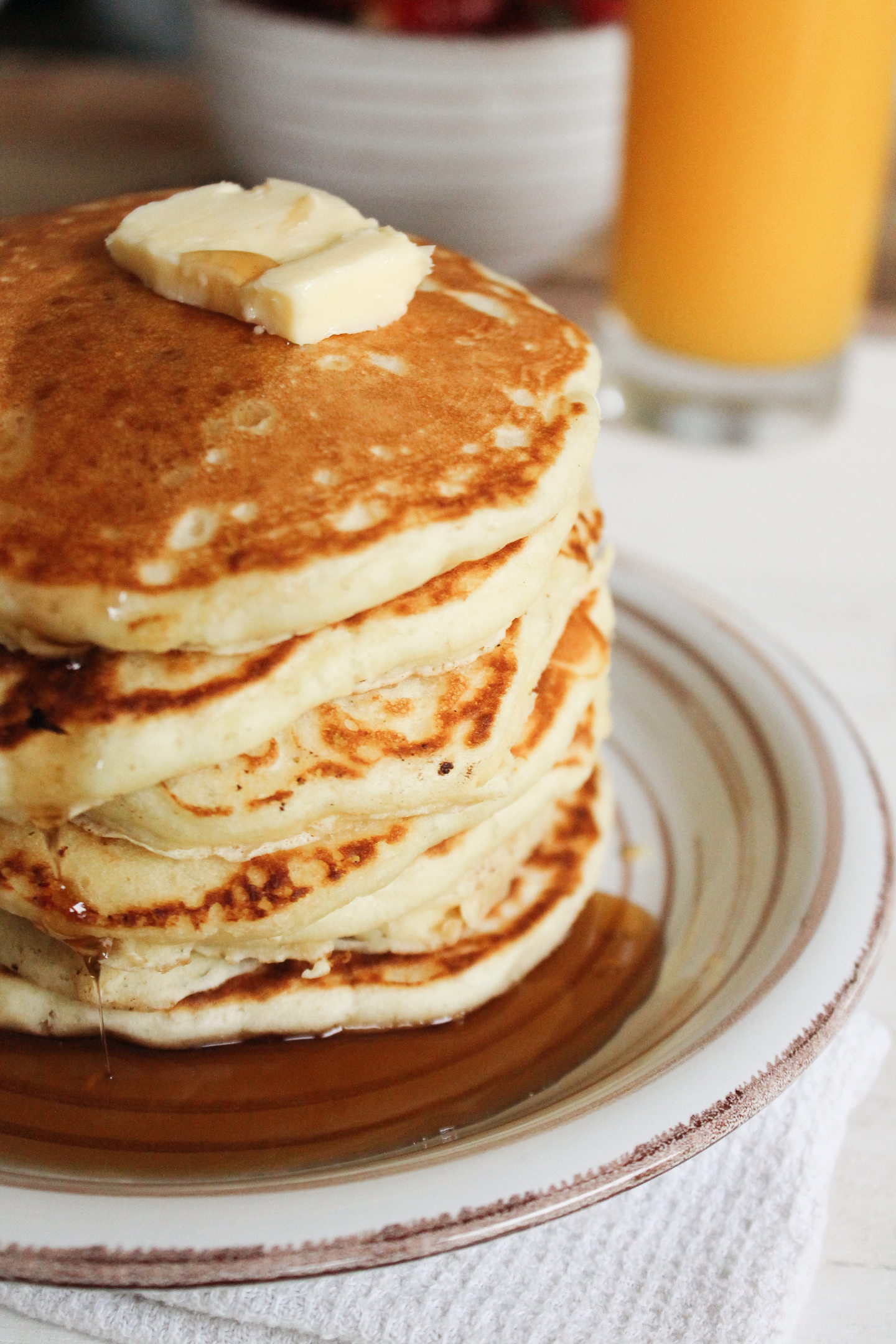FLUFFY PANCAKES