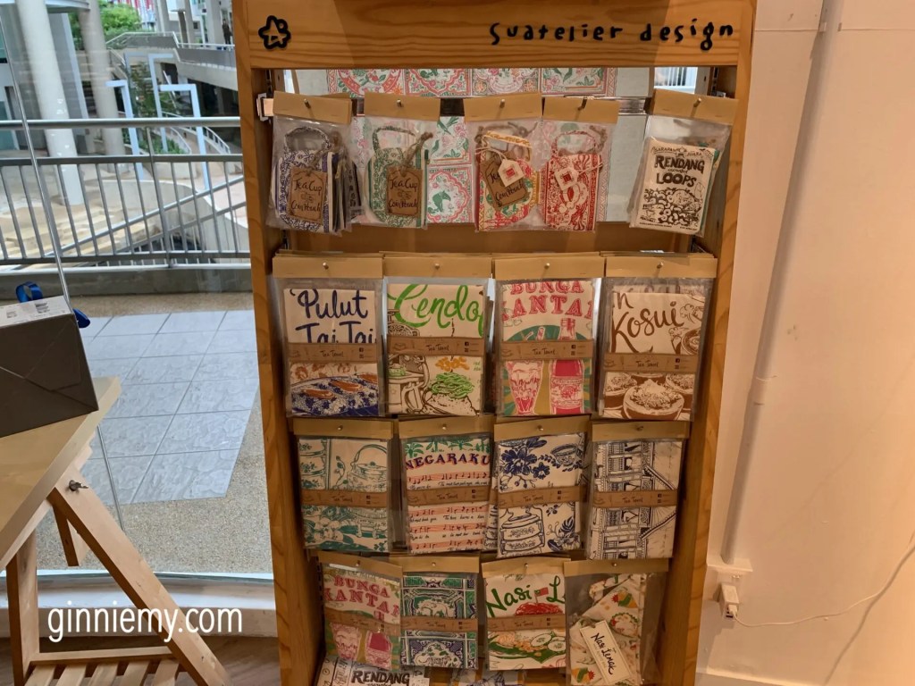 保護猫店員たちと旅するアートな文房具屋さん！【Stickerrific】@マレーシア セランゴール PJ Jaya One 店舗レポート