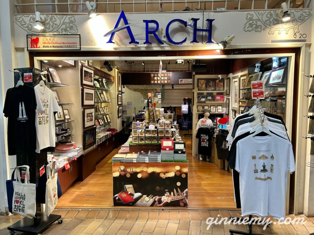 美しい木工細工！アーチ【ARCH Gift Shop】クアラルンプールのアイコンたちをお土産に