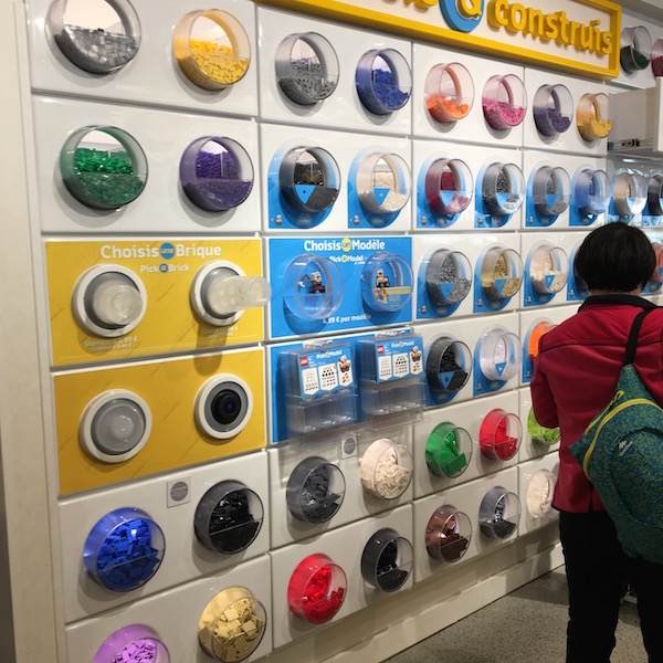 Paris 2017 - LEGO store