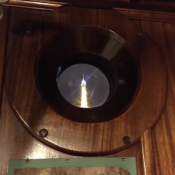Paris 2017 - Eiffel Tower from my bedroom's porthole on the boat