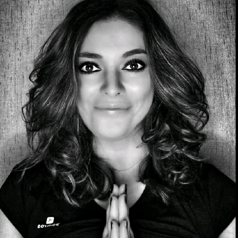 Merve Saracoglu 1