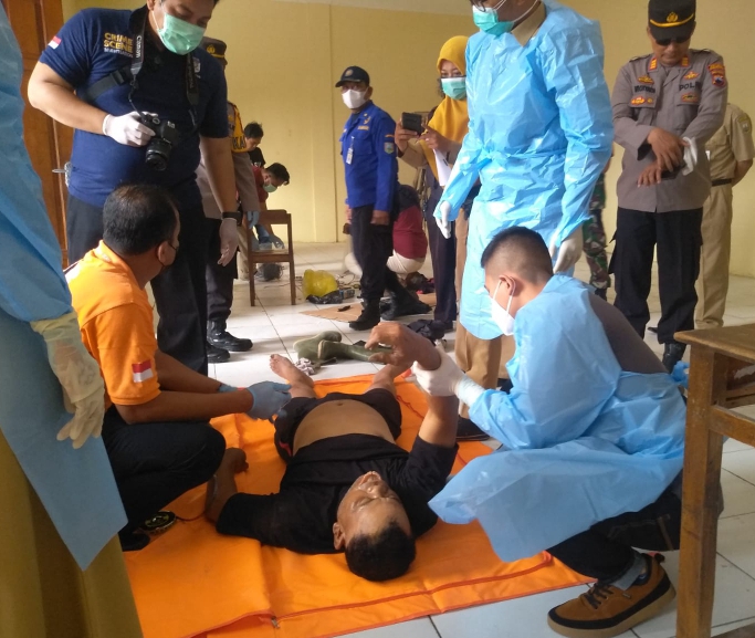 Pekerja Bangunan Gantung Diri