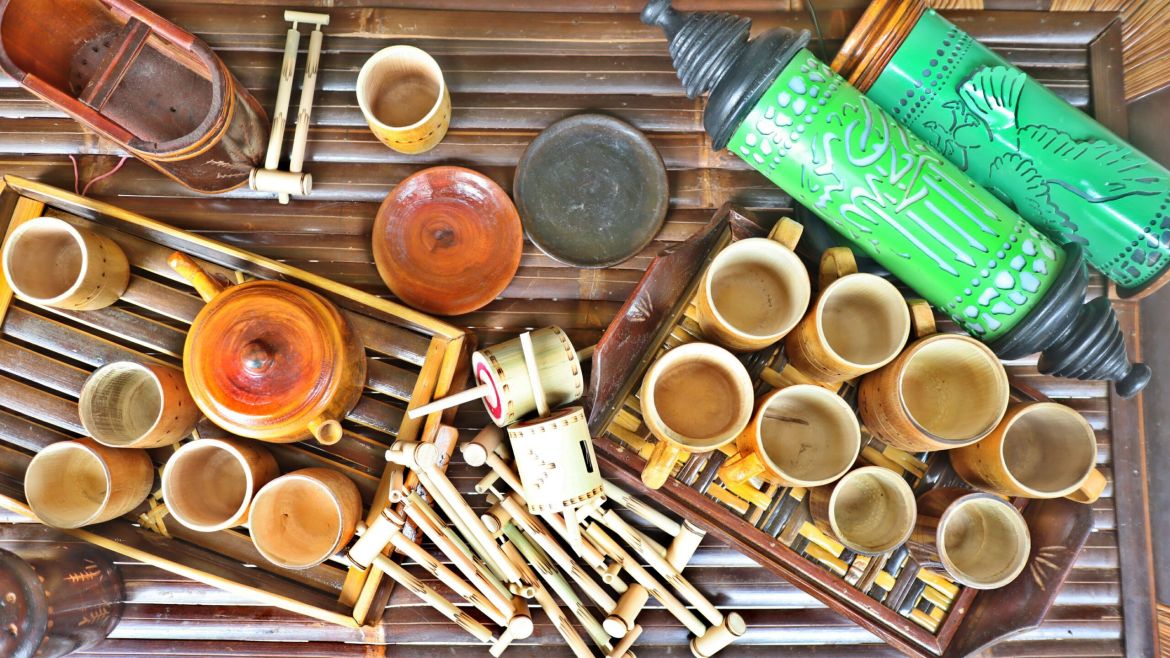 Raup Untung dari Kriya Bambu Wulung