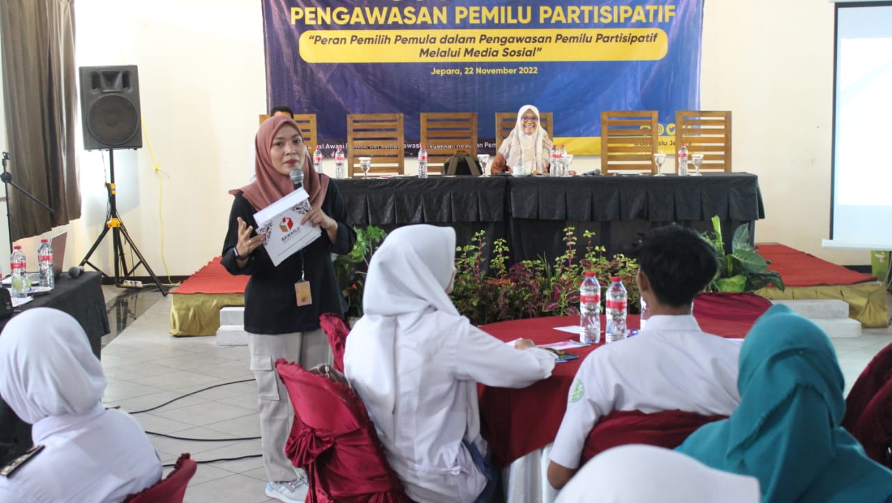 Awasi Pemilu Lewat Medsos