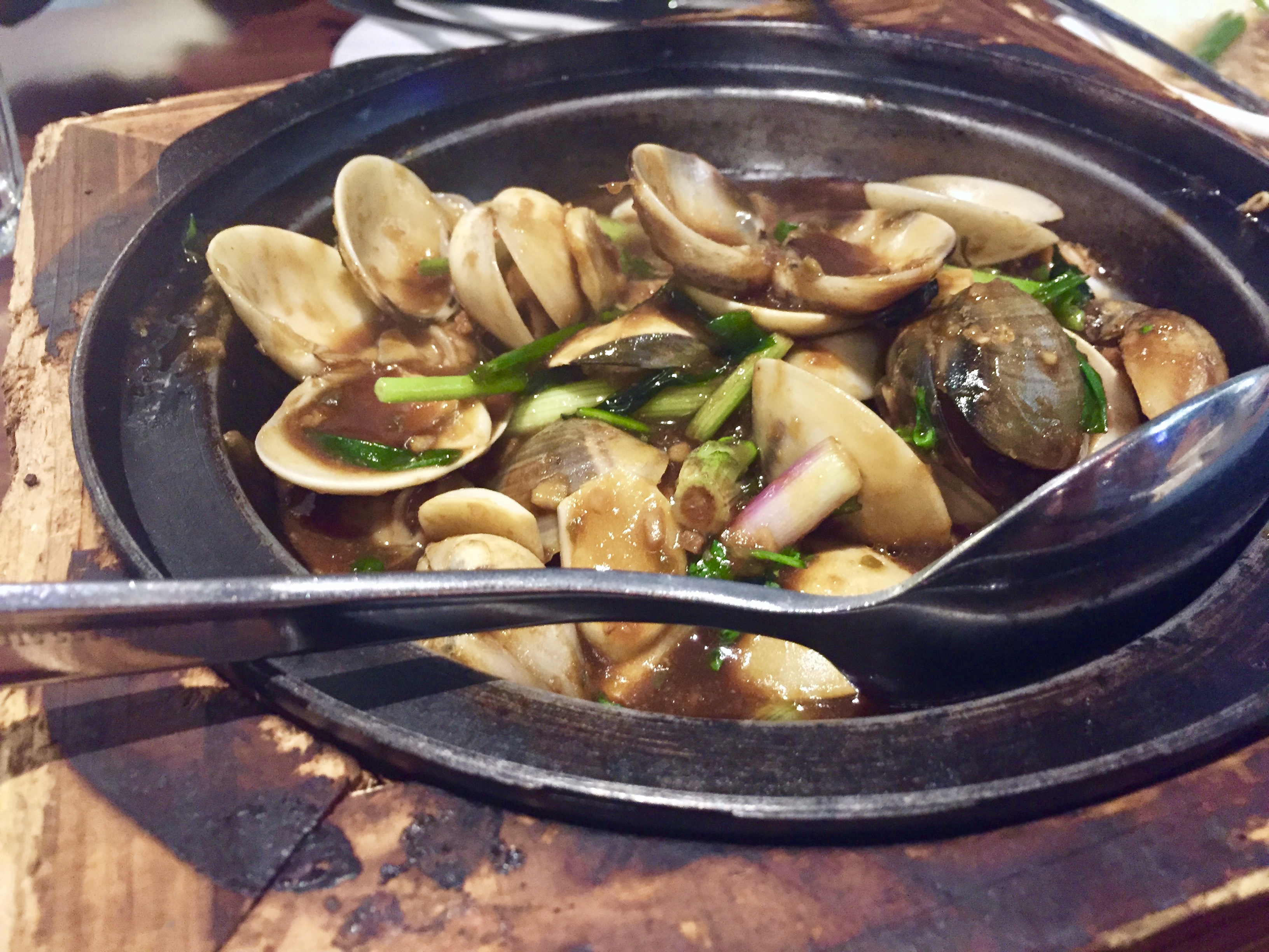 Clams in Oyster Sauce (2.5)