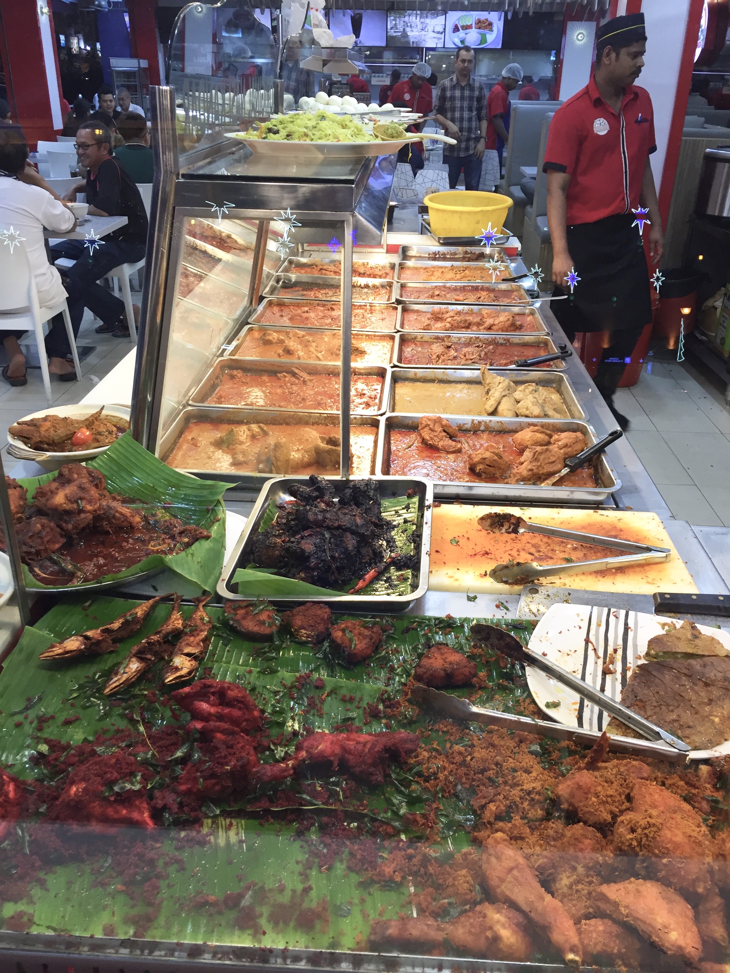 Okay, so a lot of Malaysian fare tends to consist of chicken or lamb in orangish gravies.