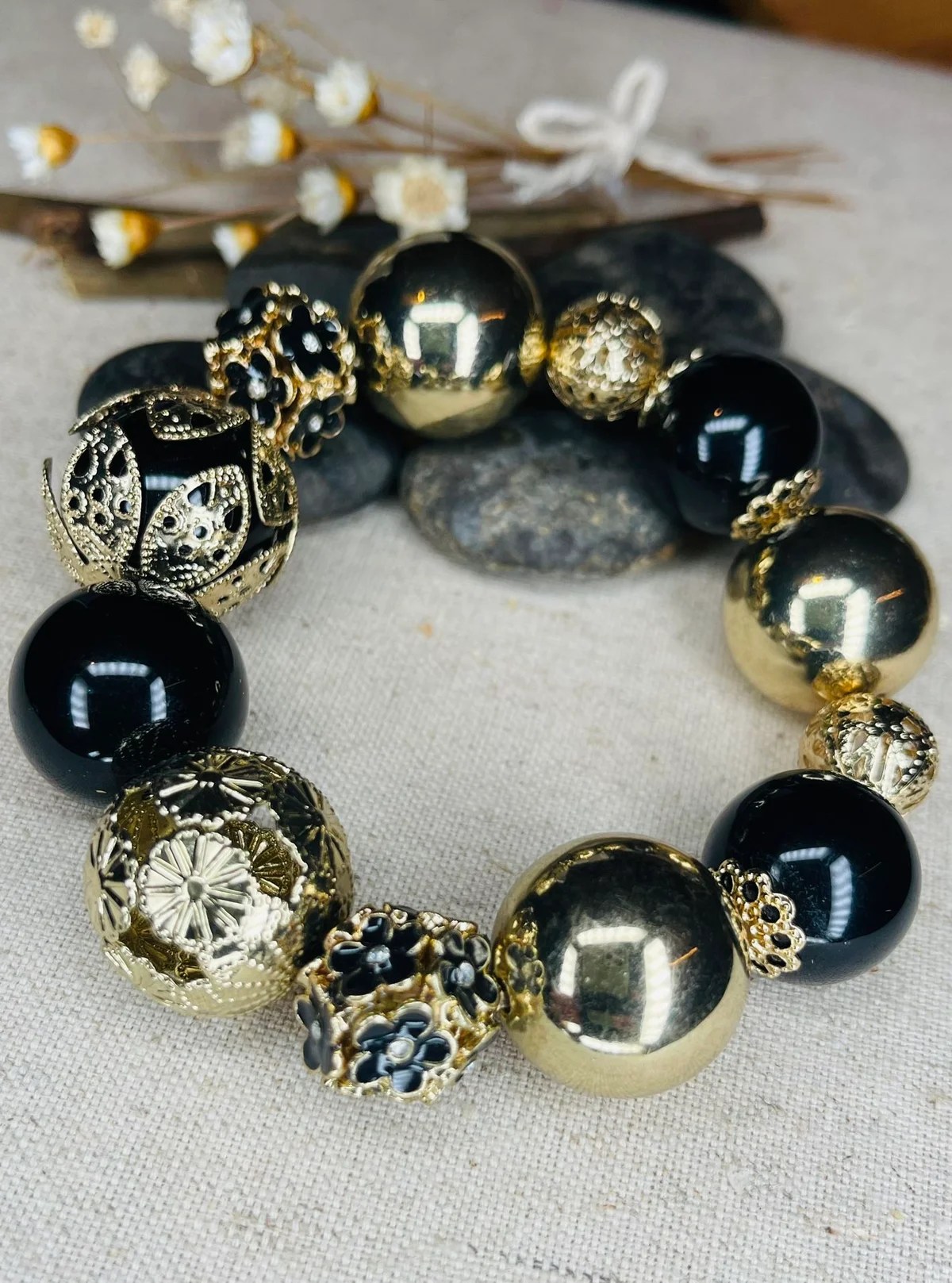 GiYN Classy Beaded Fashion Bracelet
