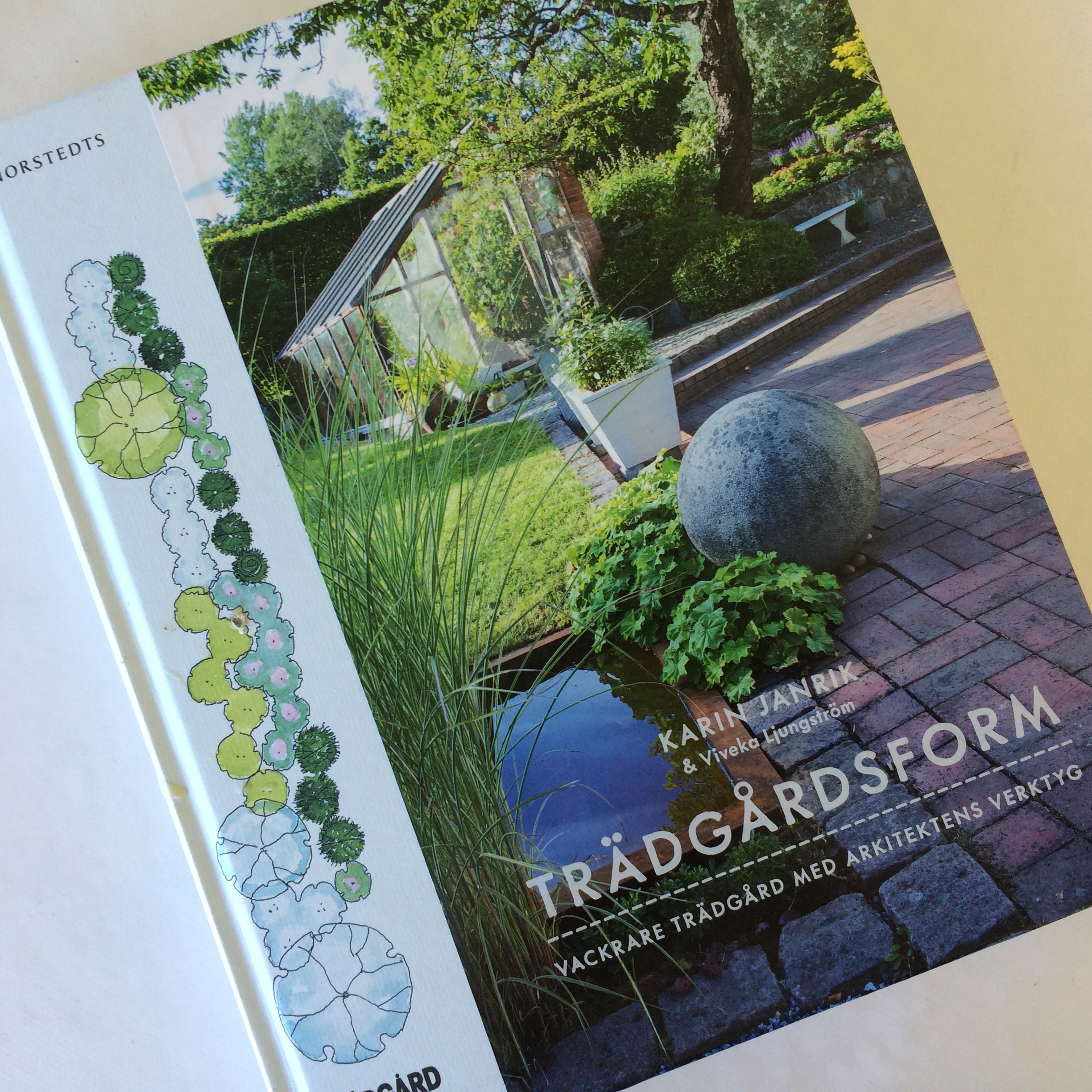 Vinn stor bok om trädgårdsdesign! GladiGrönt