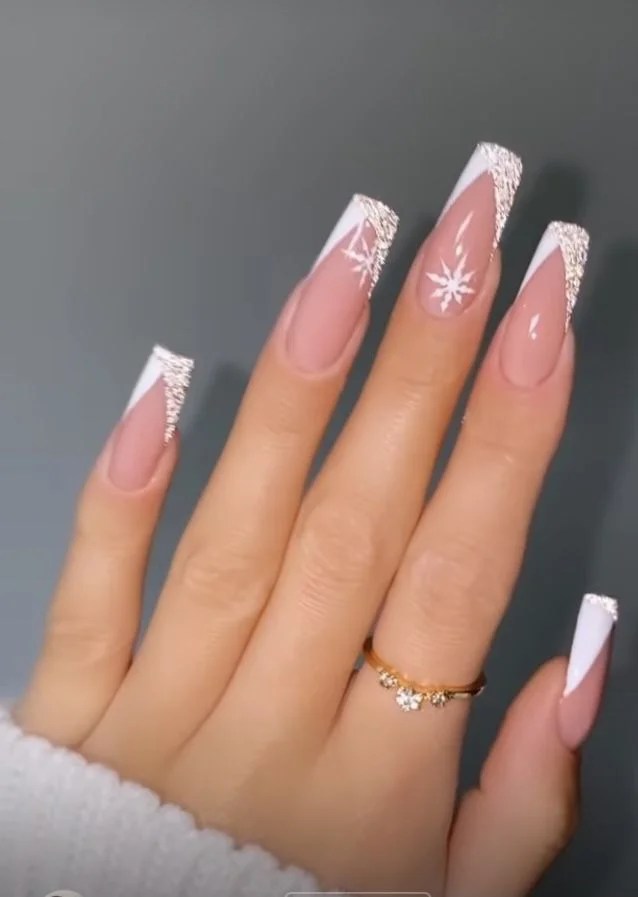 30 festive christmas nail art ideas for the holiday season