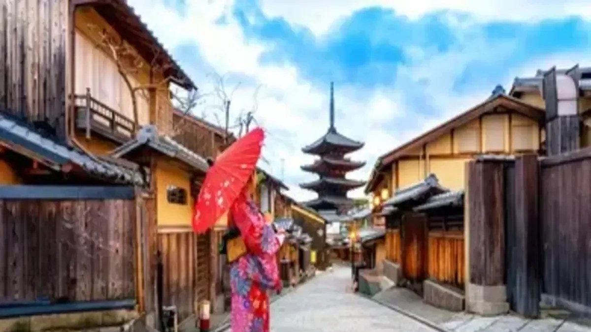 Japan Rolls Out e-Visa. Here's How Indians Can Apply For It - News18