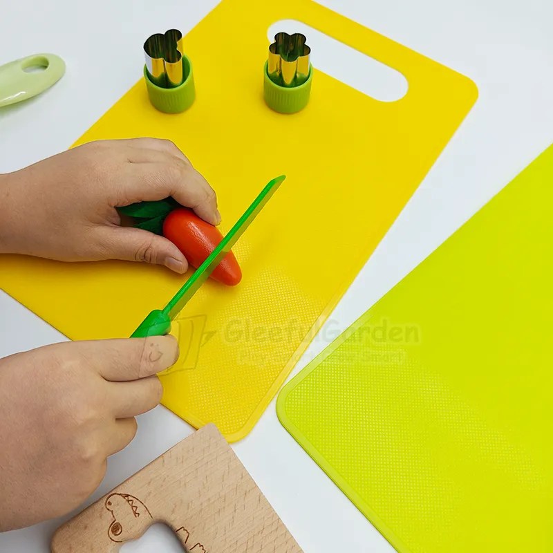 Montessori Little Chef Kitchen Set6