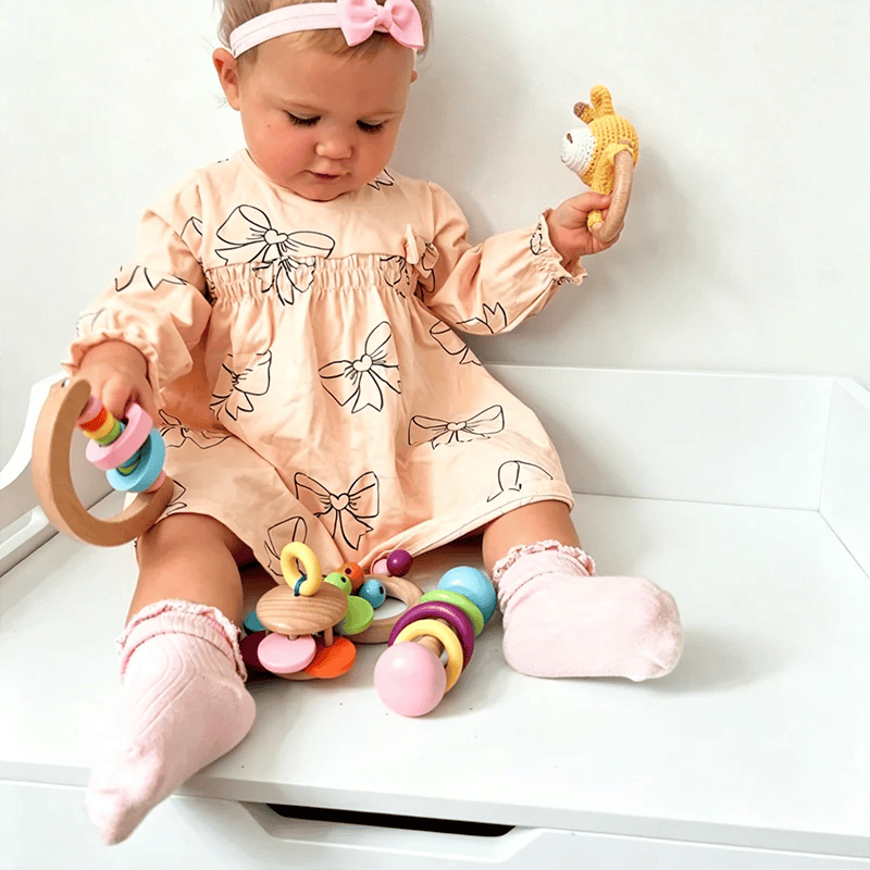 Montessori-Rattle-Kit12