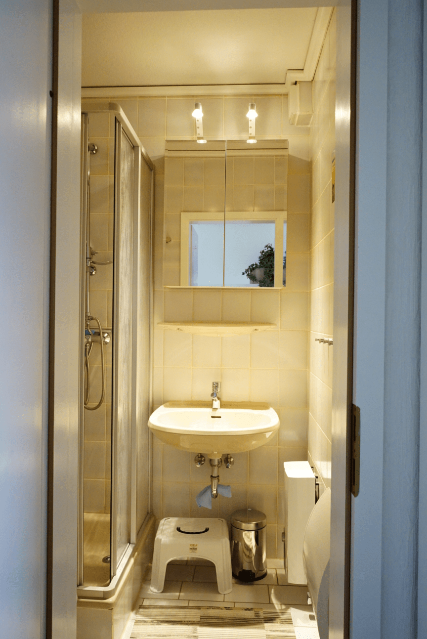 Waschbecken mit Dusche