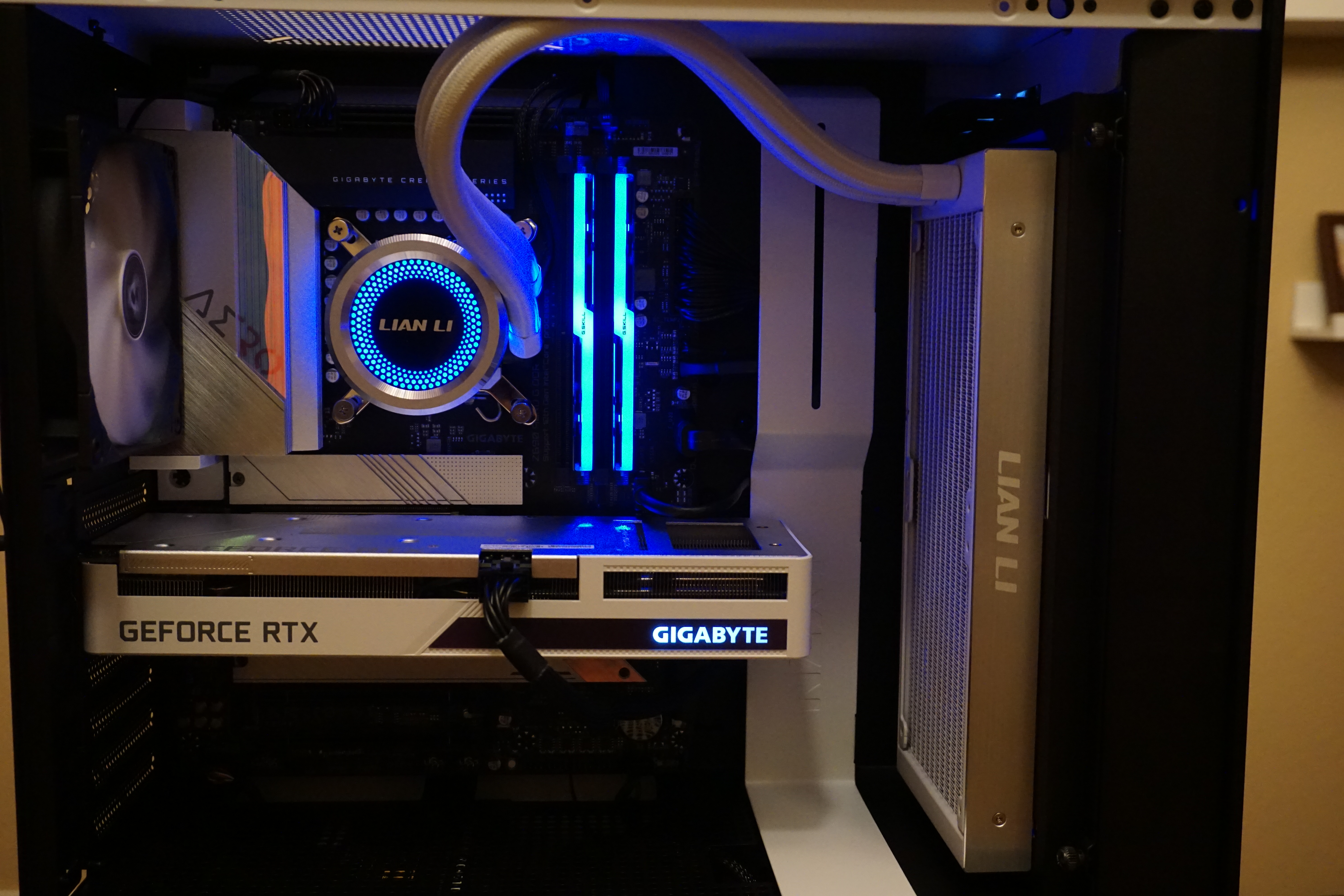 Building a Mid-Range Intel Content Creation PC - Glenn's SQL