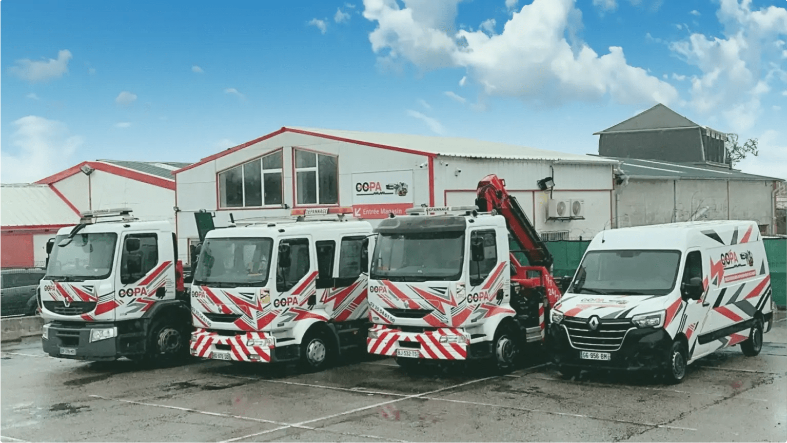 Camion d'enlèvement de notre centre VHU agréé COPA