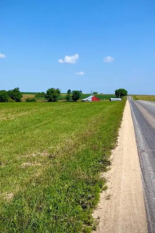 Great River Road Driftless Road Trip Amish country