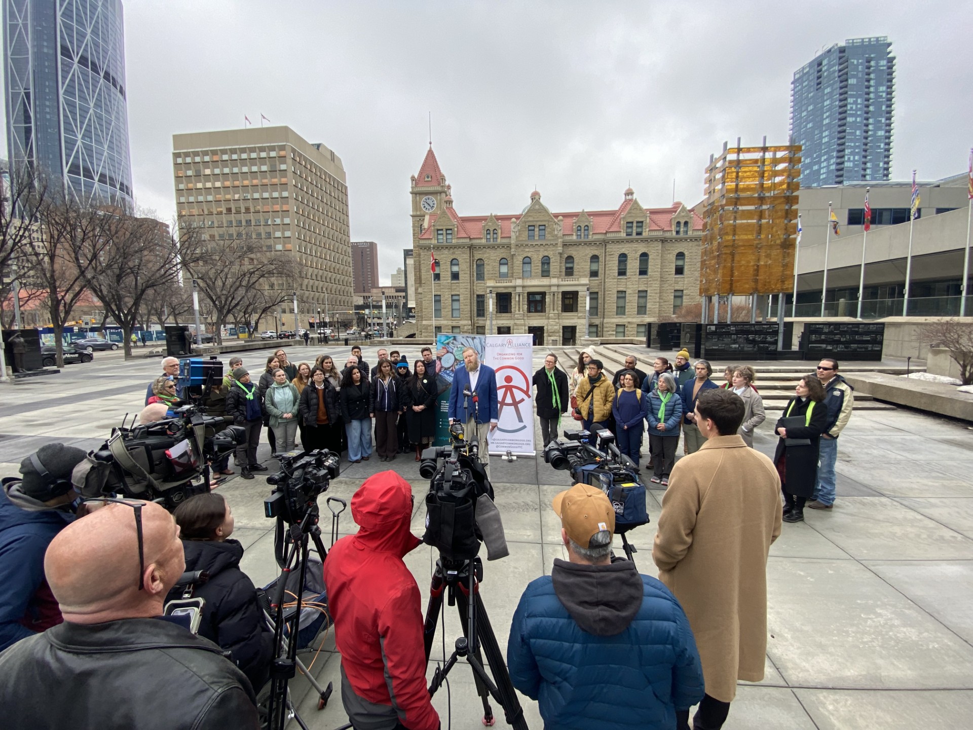Defensores da habitação em Calgary pedem ao conselho municipal que substitua o rezoneamento de toda a cidade por um novo plano – Calgary