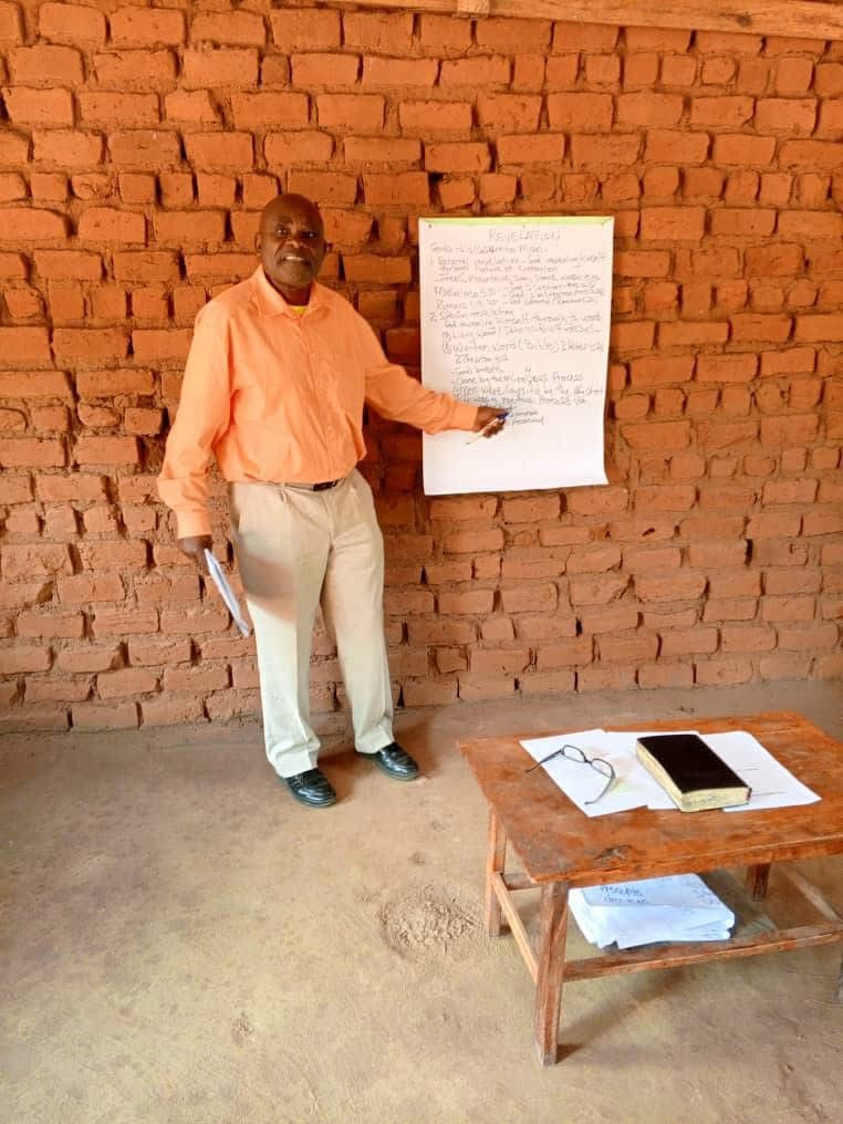 Pastor Brasswell teaching a GBTF class in Malawi