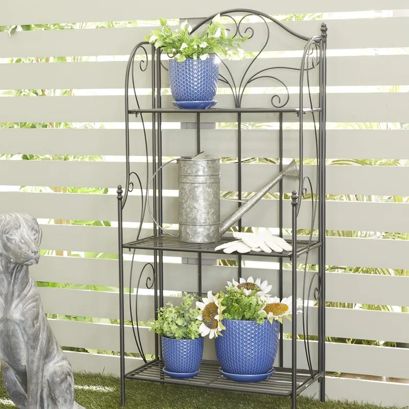 How to Style Outdoor Spaces for Spring
