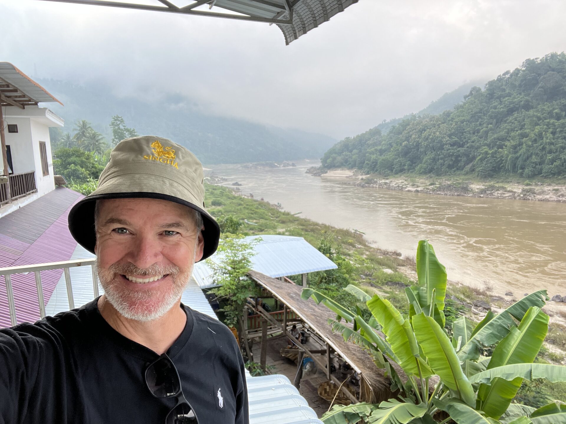 Another Anthony Bourdain inspired travel moment. Taking a selfie with the beautiful Mekong backdrop at my guesthouse in Pakbeng. 