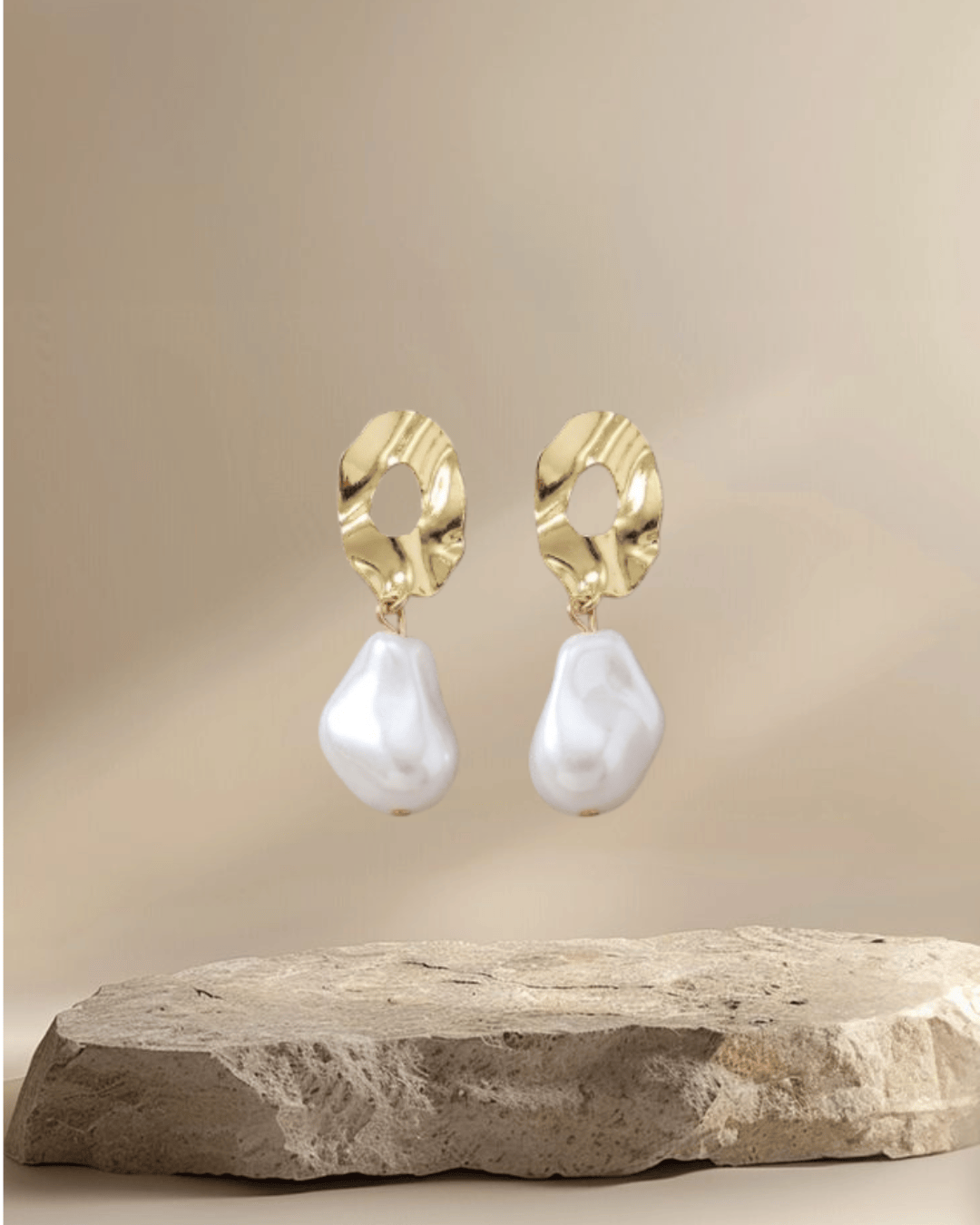 Pearl Muse Earrings