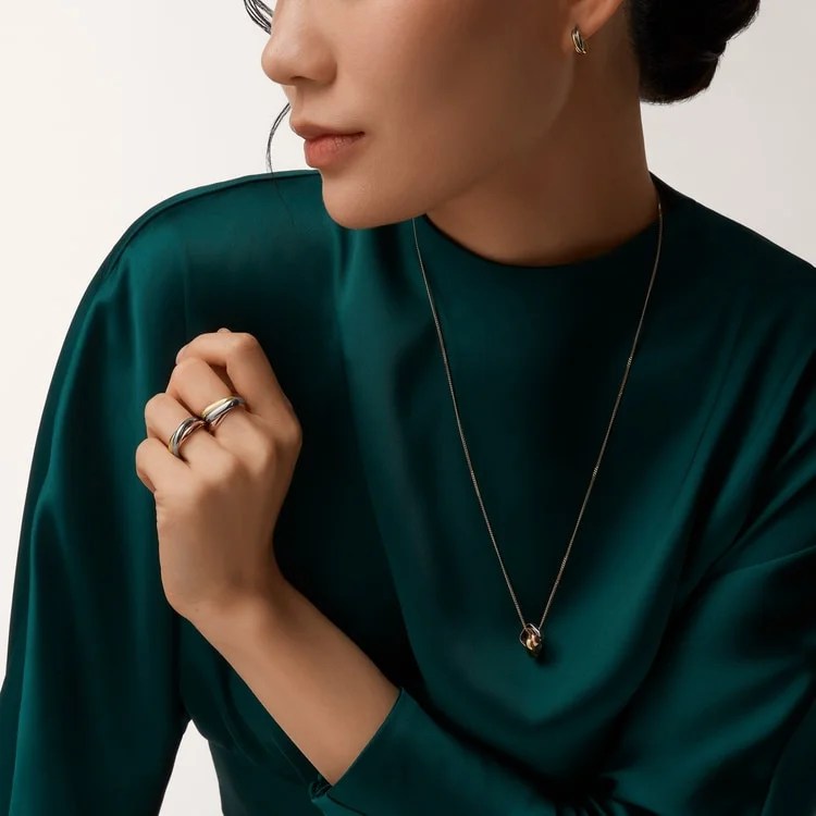 Trinity ring, classic model