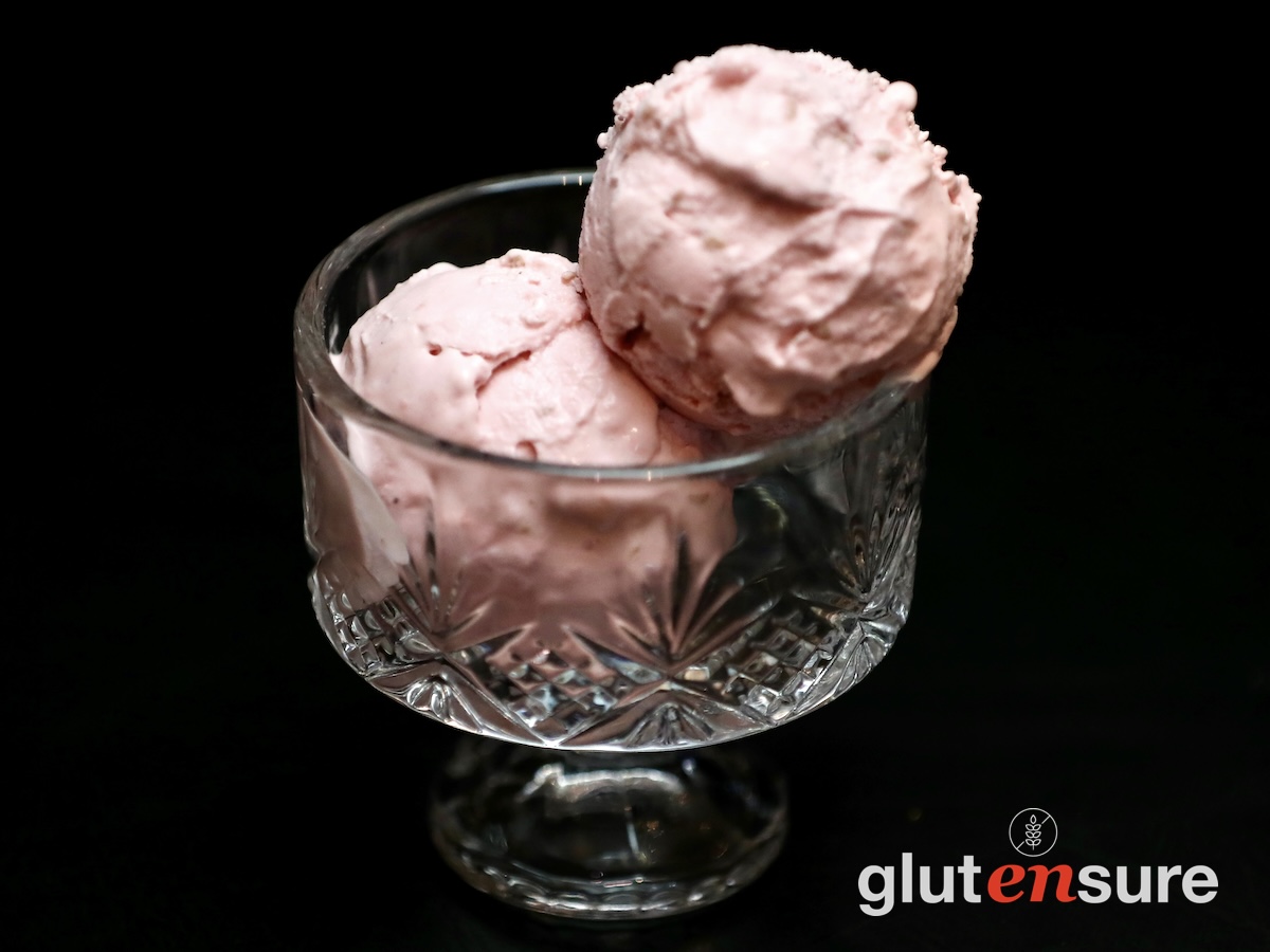 Homemade Raspberry Ice Cream
