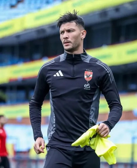 توروب يعود لقيادة تدريبات الأهلي.. وجلسة مرتقبة لحسم مصير أشرف داري