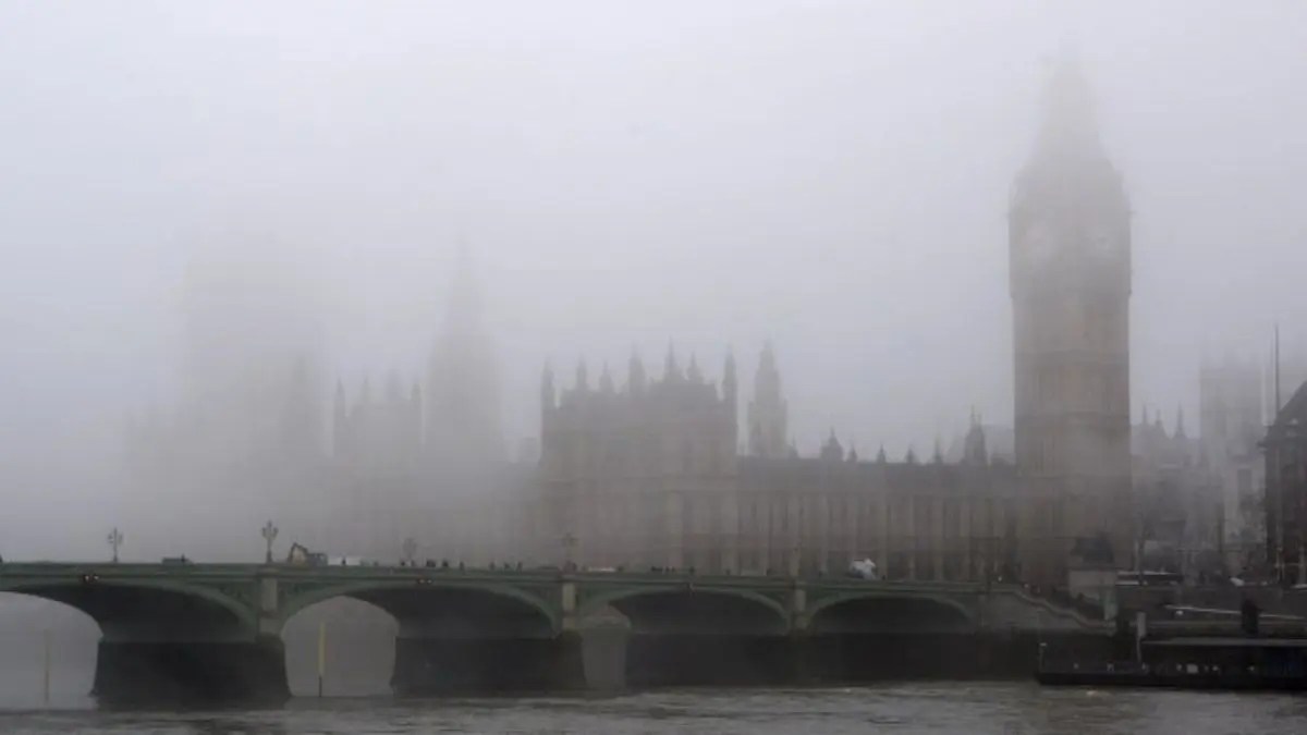 The Great Smog of London Begins - 1952 AD