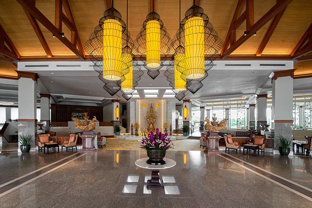 lobby-the-riverie