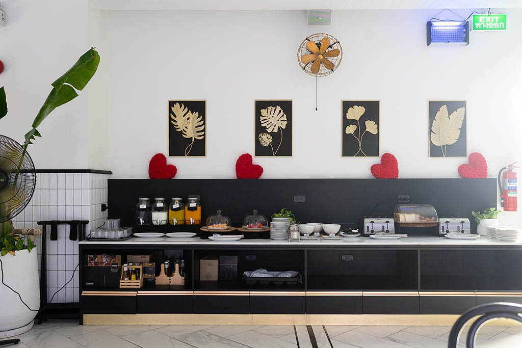 review-ratri-hotel