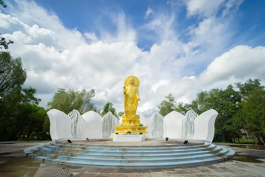 พุทธมณฑลตราด