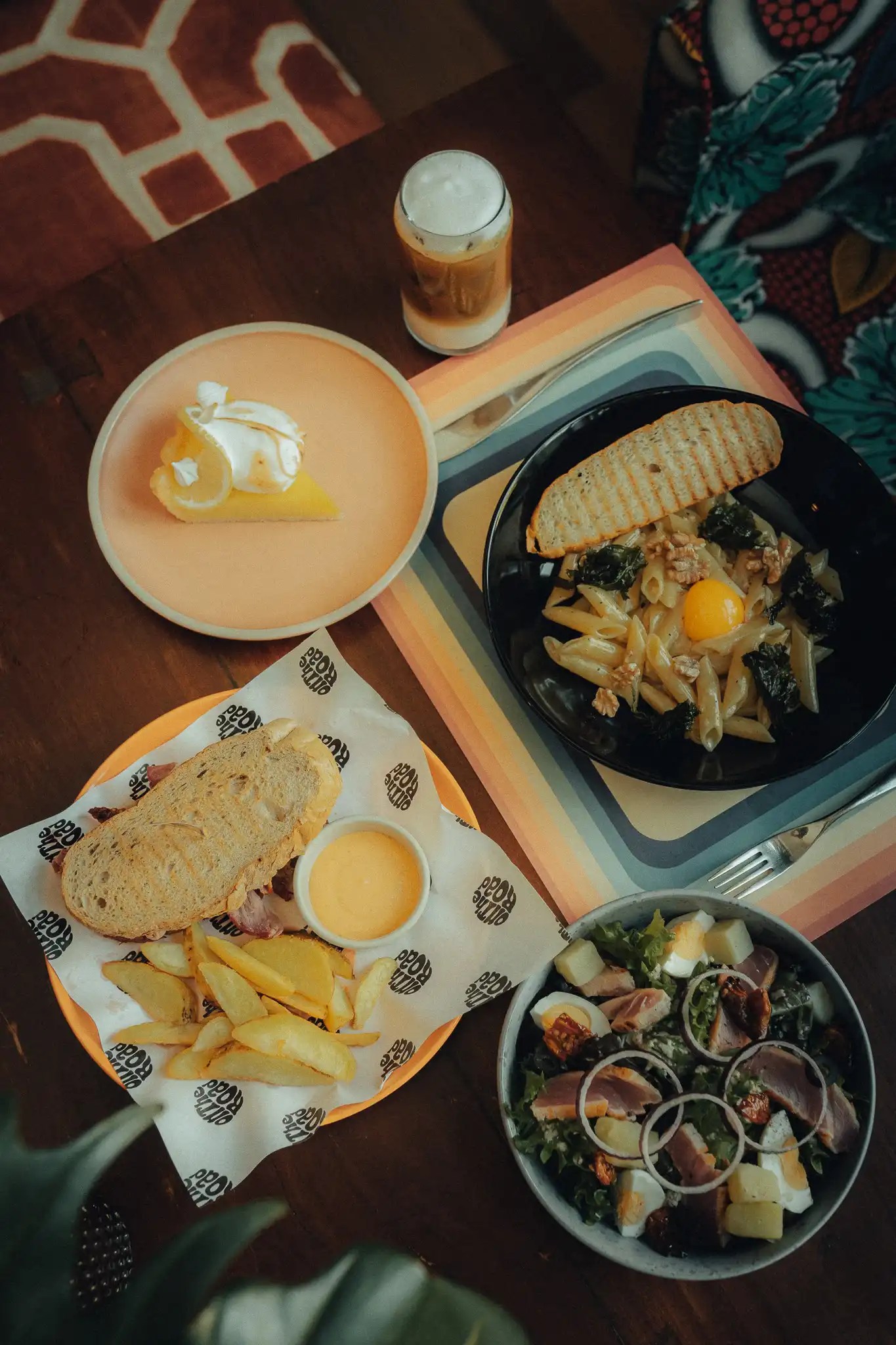on-the-road-cafe