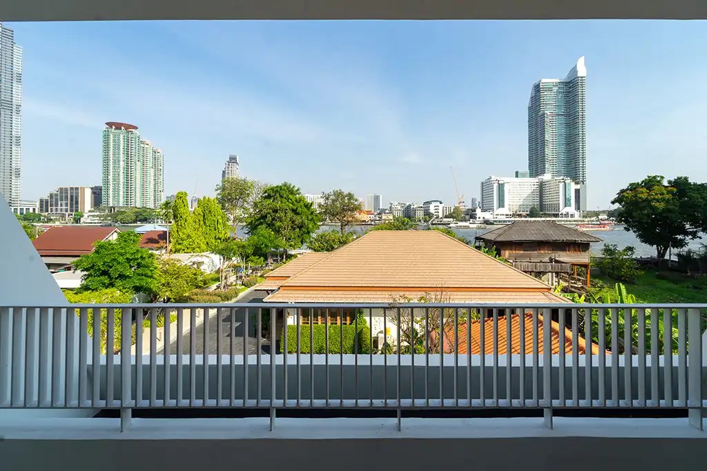 review-away-riverside-kene