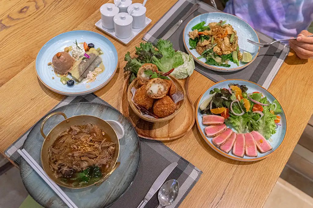 dinner-u-khao-yai
