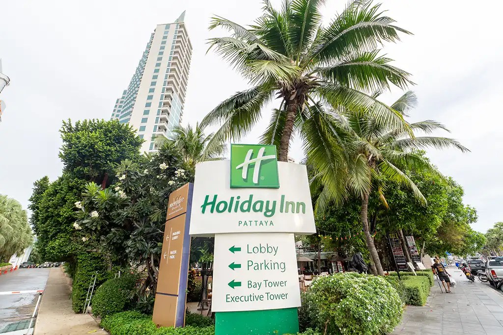 pattaya-holiday-inn