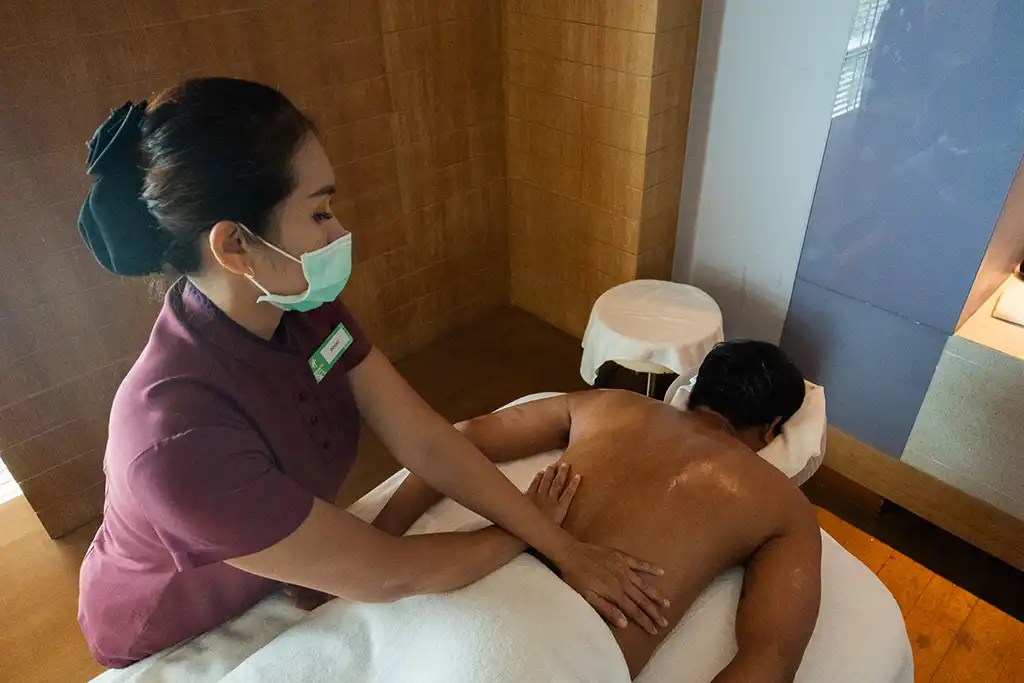 review-holiday-inn