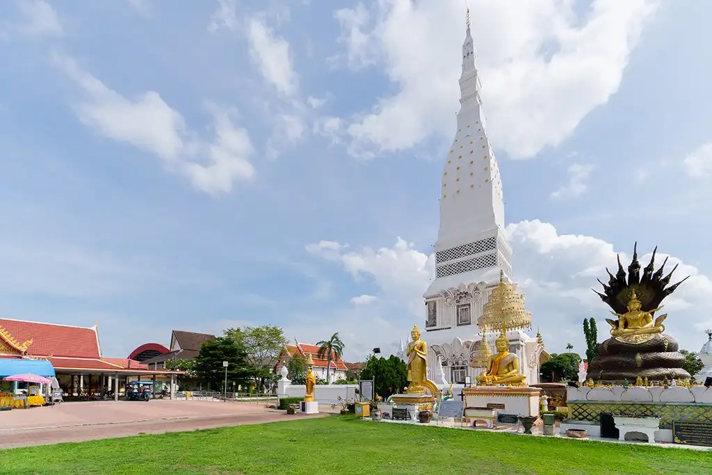 nakhon-pha-nom