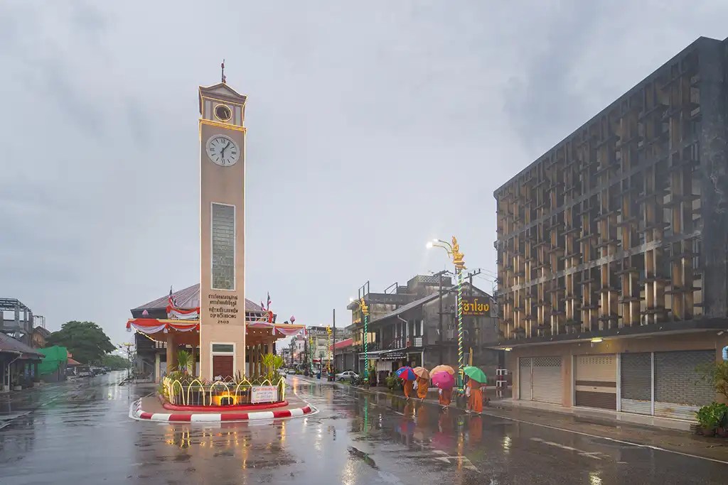 review-nakhon-phanom