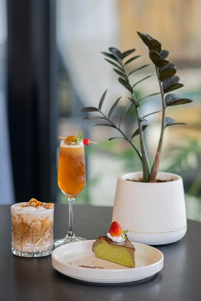 blue-surf-cafe
