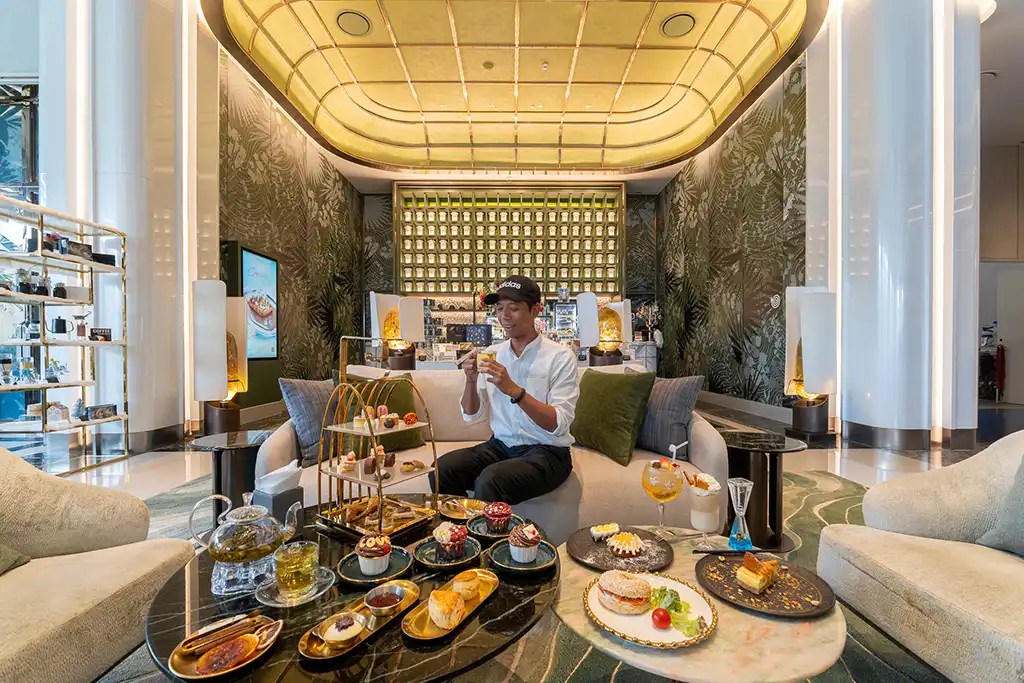 oort-cloud-tea-room