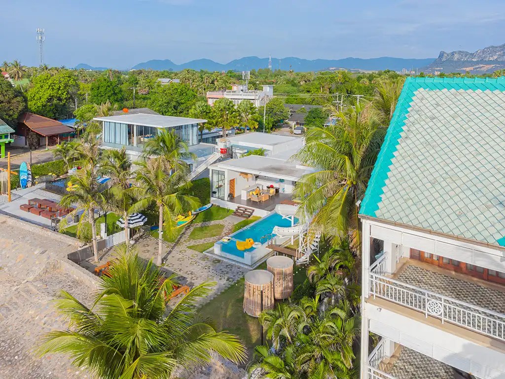 cross-sea-beachfront villa